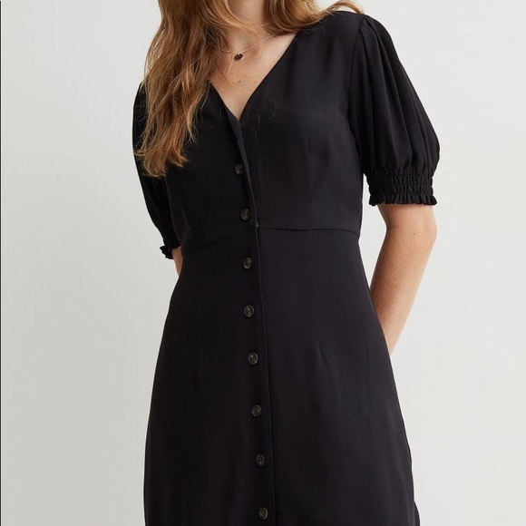 H&M Dresses & Skirts - H&M Black Puffy Sleeves Dress XS. Never worn - excellent condition.